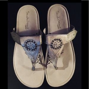 Sandalistas Sandals